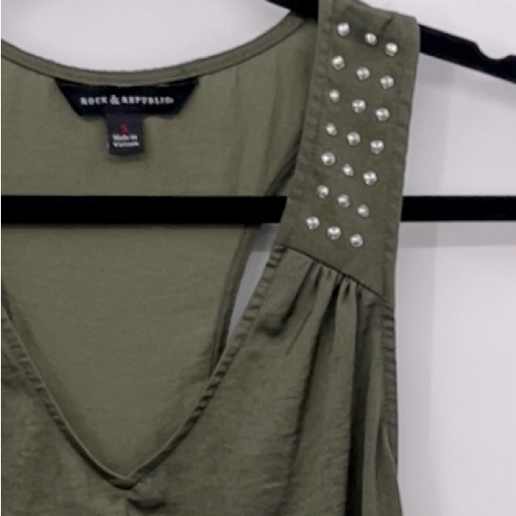 ROCK & REPUBLIC Studded Tank Top - Picture 2 of 3